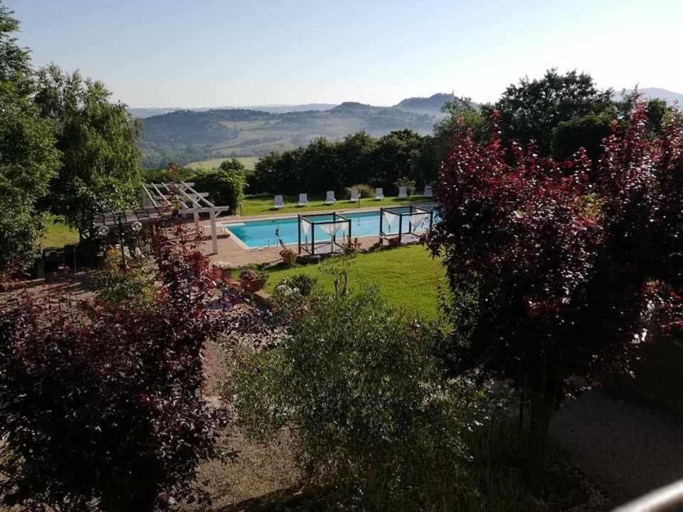 Residenza Collefiorito Lejlighedshotel Todi Eksteriør billede