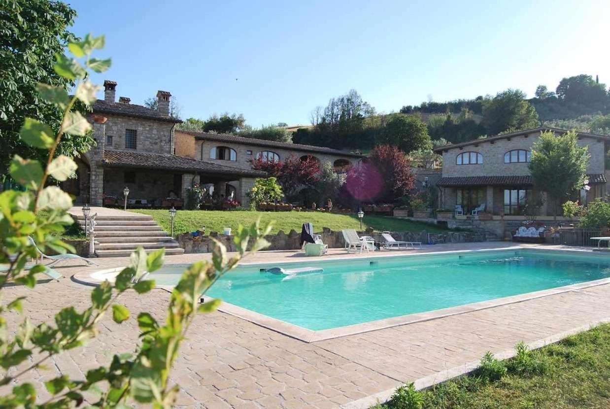 Residenza Collefiorito Lejlighedshotel Todi Eksteriør billede